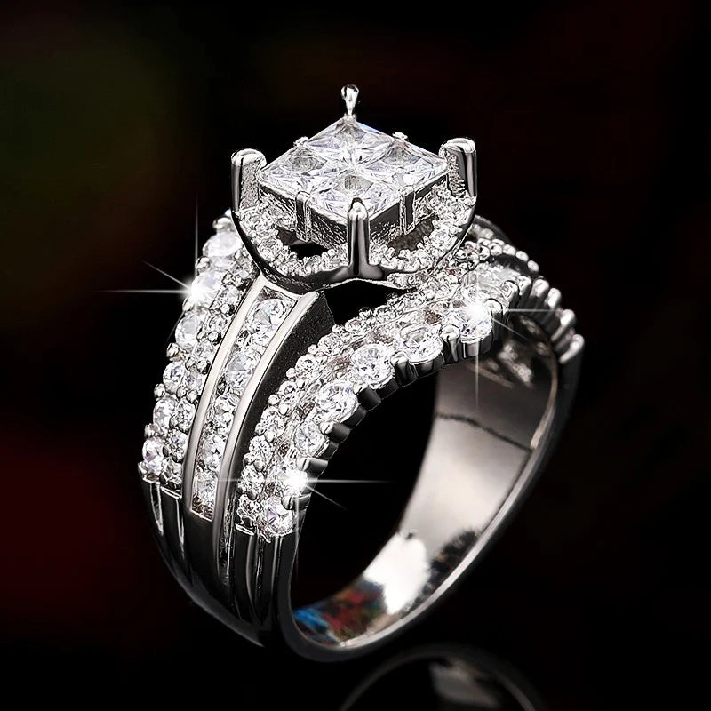 Anillo de Compromiso con Circonitas Brillantes para Mujer